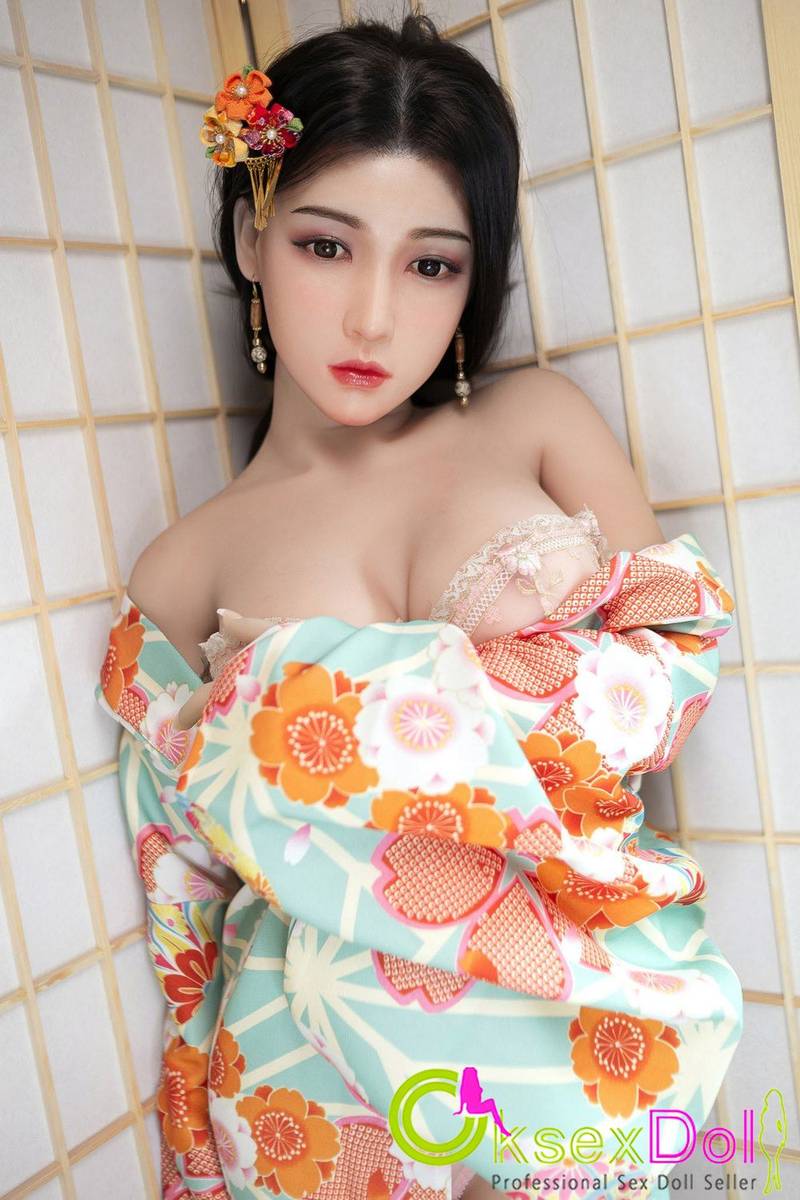 158cm Japanese Beautiful Sex Dolls pics