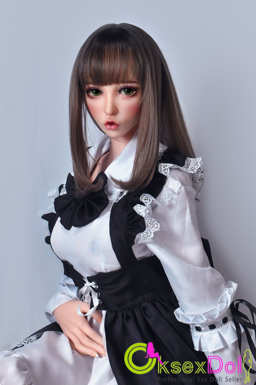 B-cup Dolls Gallery