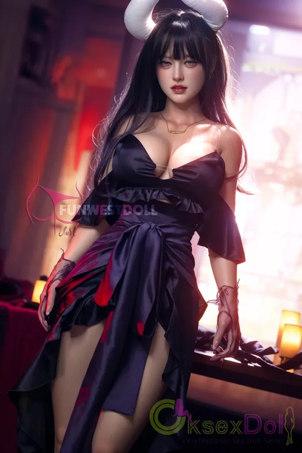 Curvy Asian realistic love doll