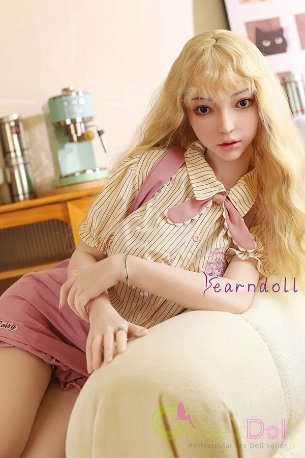 Cute American most realistic love doll