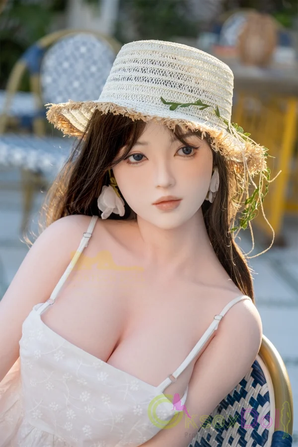 Medium Breast Irontech Doll